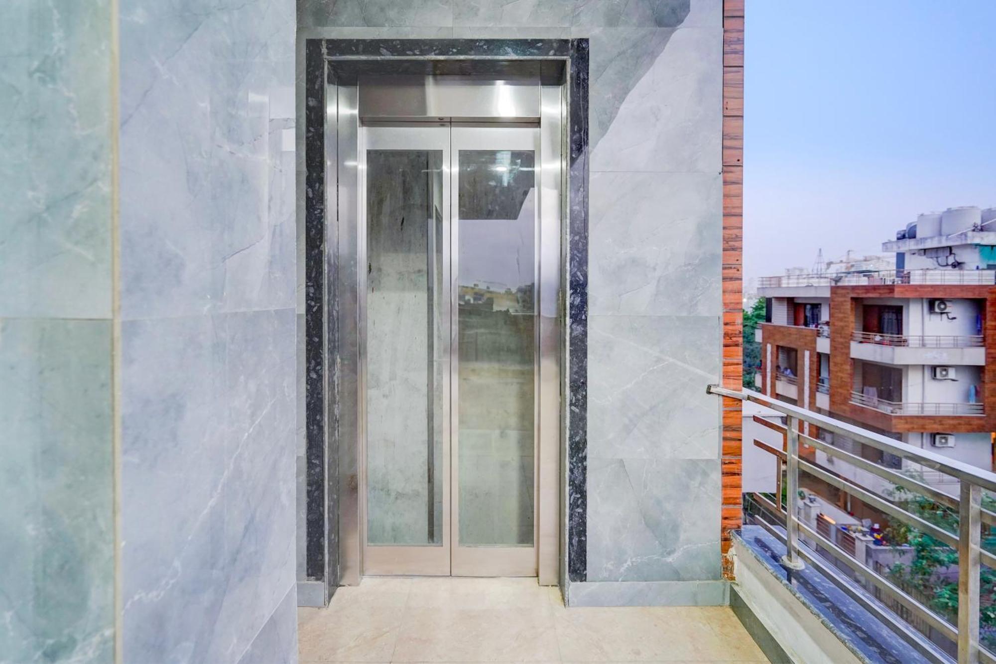 Townhouse Delight Inn Gurgaon Luaran gambar